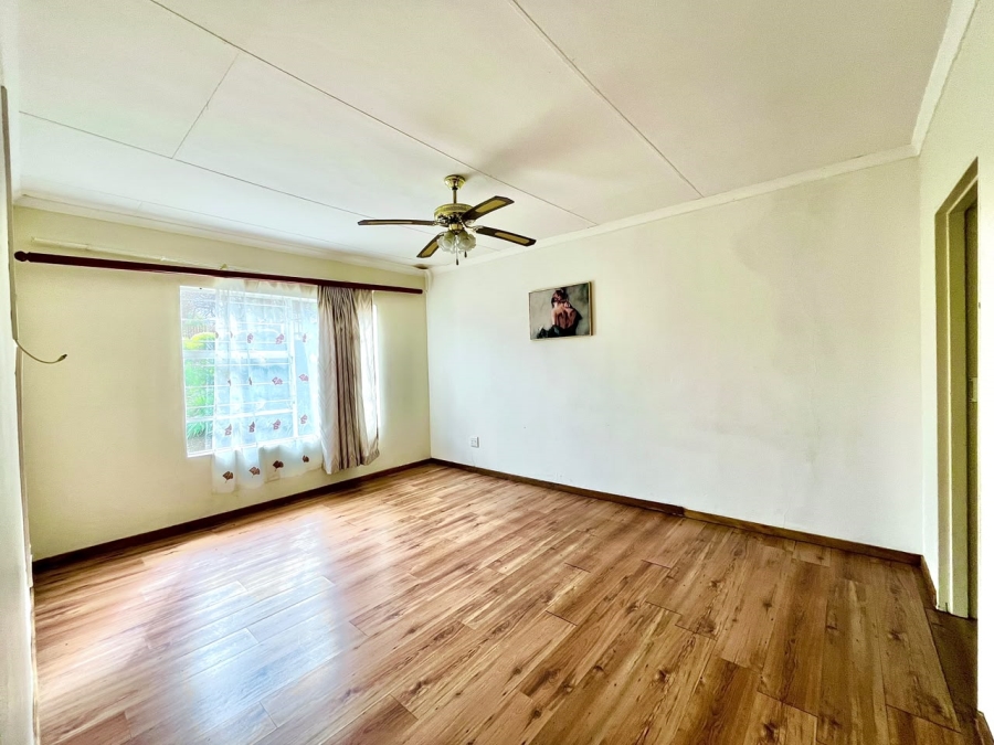 3 Bedroom Property for Sale in Signal Hill KwaZulu-Natal