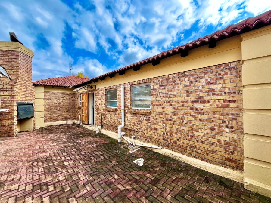 3 Bedroom Property for Sale in Signal Hill KwaZulu-Natal