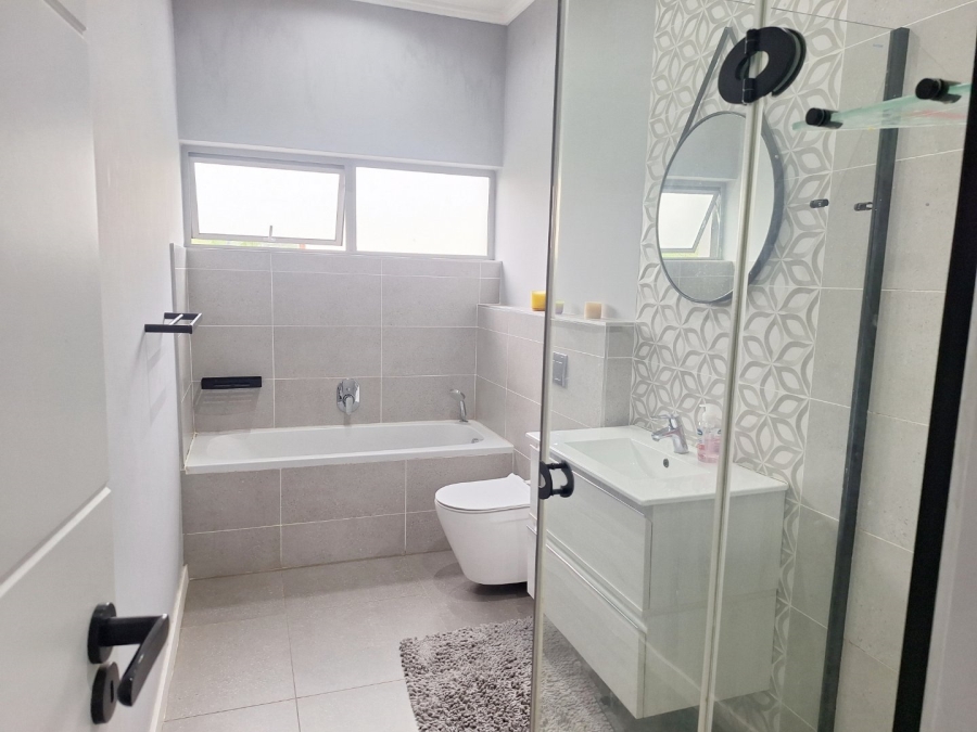 3 Bedroom Property for Sale in Palm Lakes Estate KwaZulu-Natal