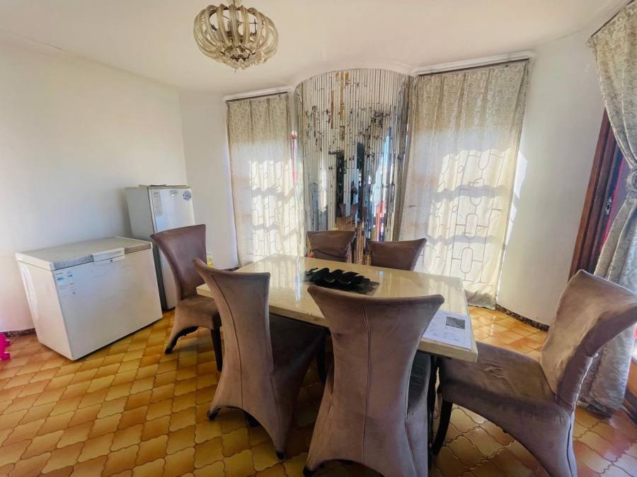 4 Bedroom Property for Sale in Isipingo Hills KwaZulu-Natal