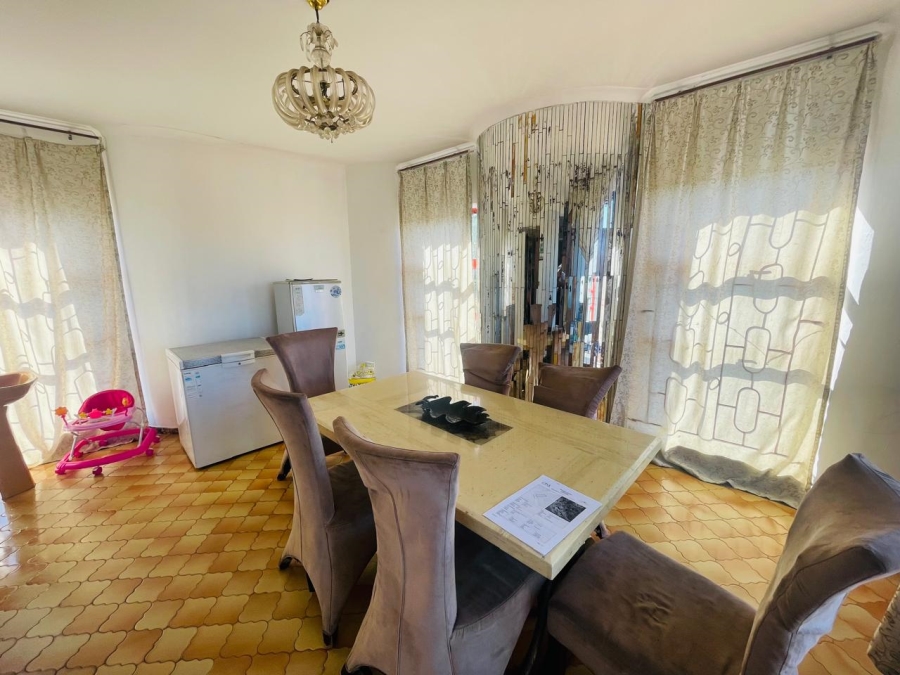 4 Bedroom Property for Sale in Isipingo Hills KwaZulu-Natal