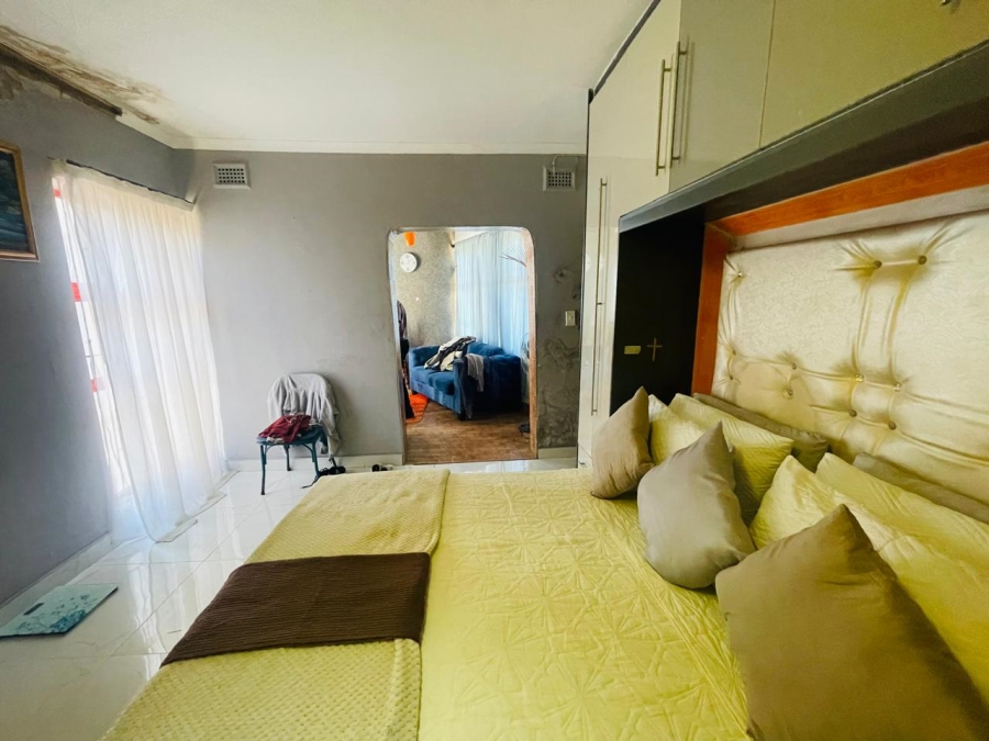 4 Bedroom Property for Sale in Isipingo Hills KwaZulu-Natal