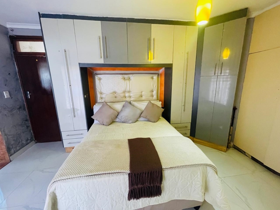 4 Bedroom Property for Sale in Isipingo Hills KwaZulu-Natal