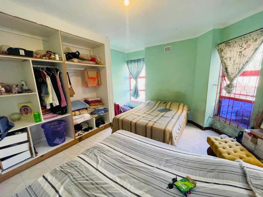 4 Bedroom Property for Sale in Isipingo Hills KwaZulu-Natal