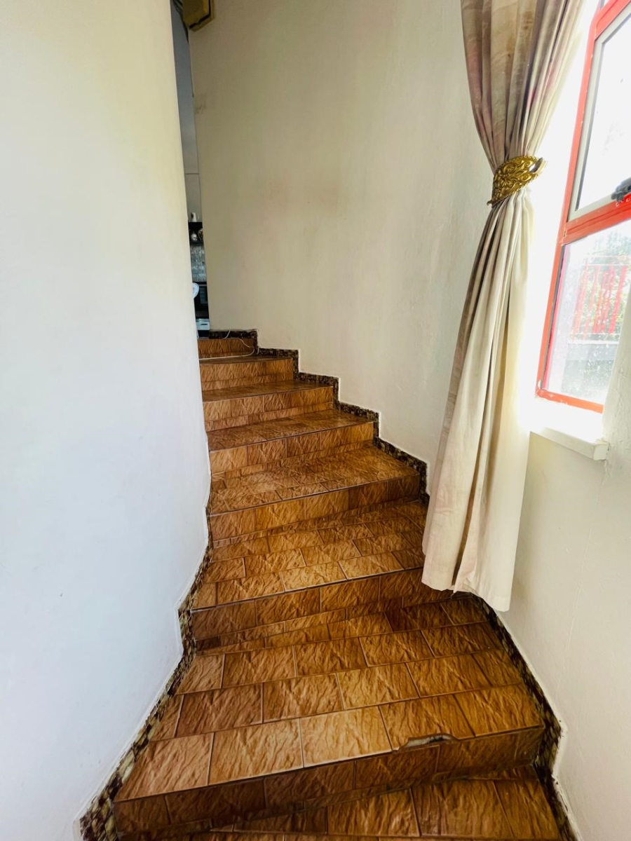 4 Bedroom Property for Sale in Isipingo Hills KwaZulu-Natal