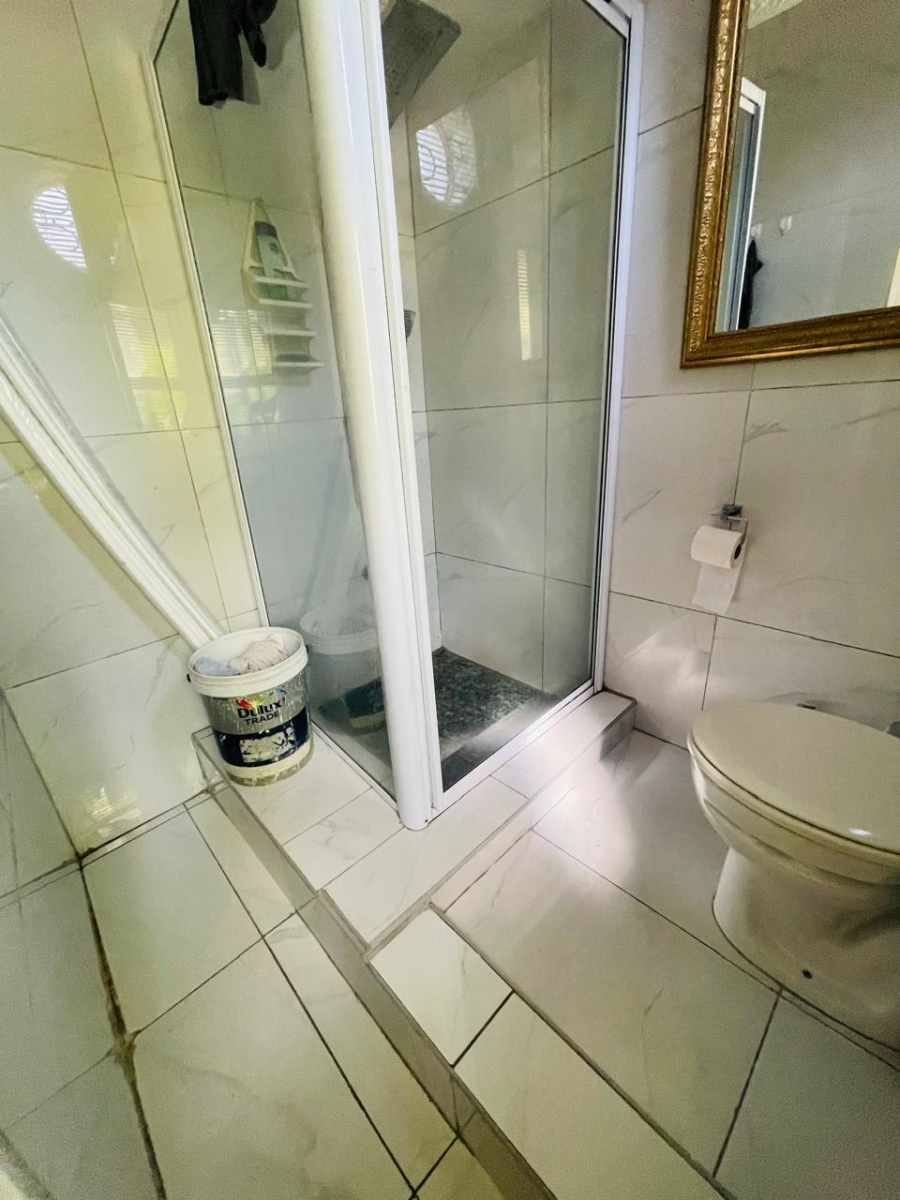 4 Bedroom Property for Sale in Isipingo Hills KwaZulu-Natal