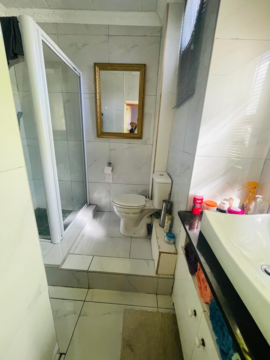 4 Bedroom Property for Sale in Isipingo Hills KwaZulu-Natal