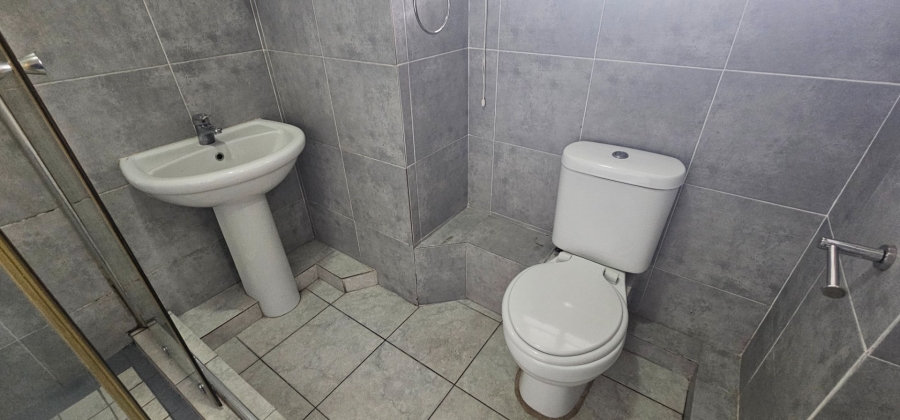 1 Bedroom Property for Sale in North Beach KwaZulu-Natal