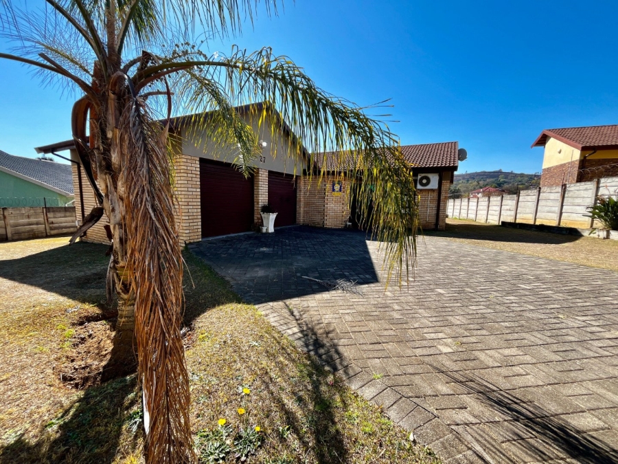 3 Bedroom Property for Sale in Aviary Hill KwaZulu-Natal