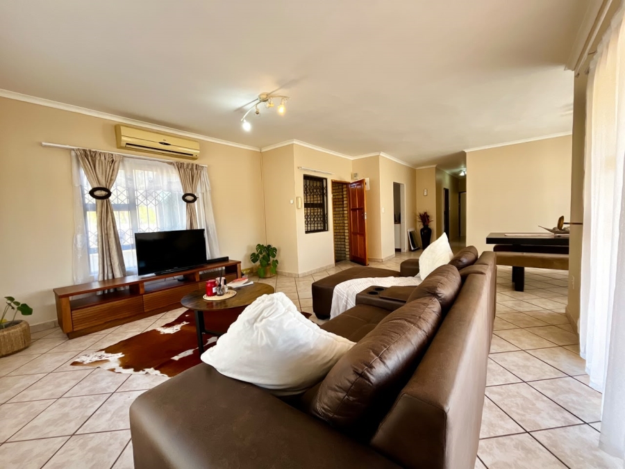 3 Bedroom Property for Sale in Aviary Hill KwaZulu-Natal
