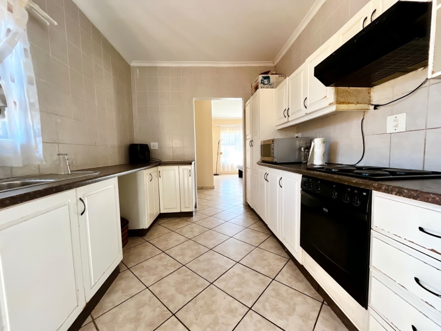 3 Bedroom Property for Sale in Aviary Hill KwaZulu-Natal