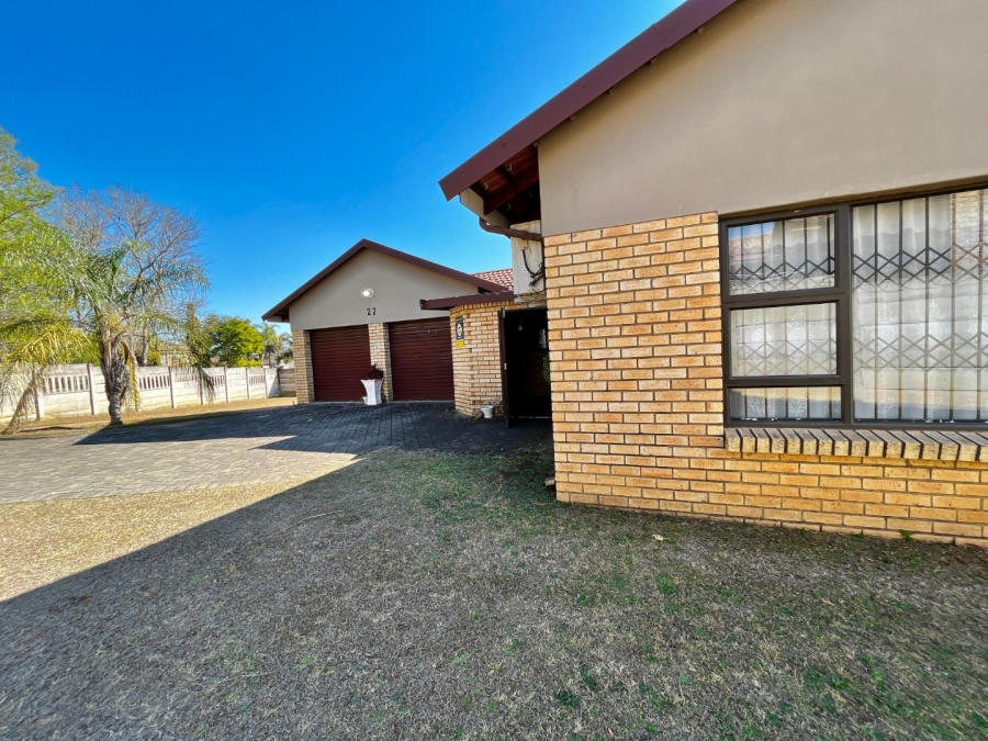 3 Bedroom Property for Sale in Aviary Hill KwaZulu-Natal