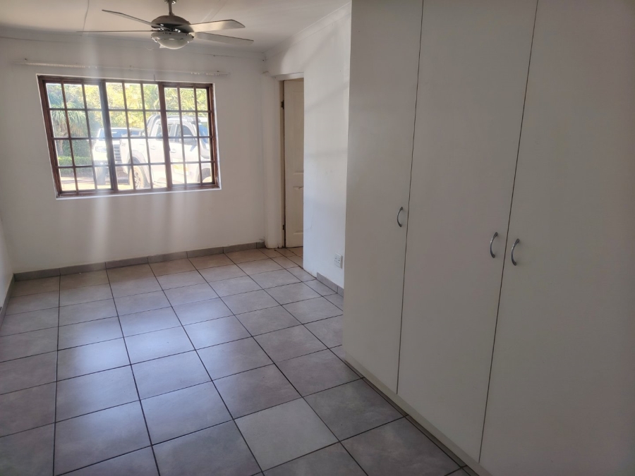 3 Bedroom Property for Sale in Waterfall KwaZulu-Natal