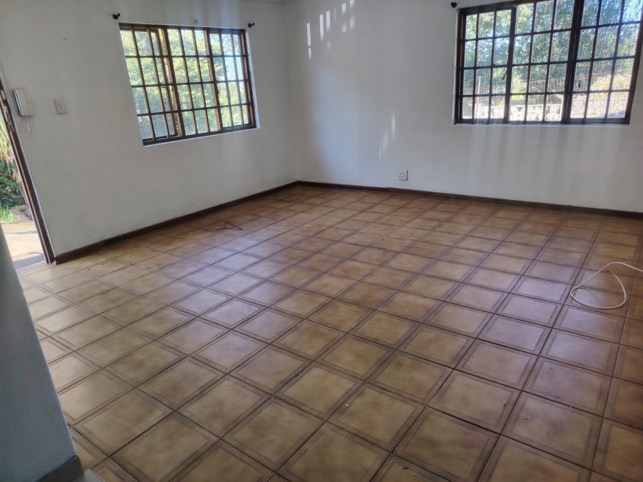 3 Bedroom Property for Sale in Waterfall KwaZulu-Natal