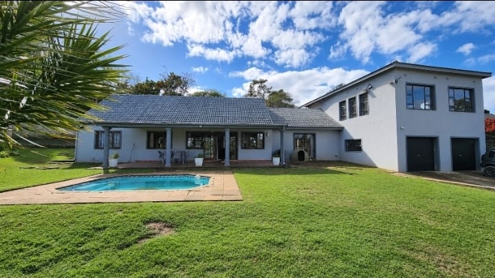3 Bedroom Property for Sale in Umtentweni KwaZulu-Natal