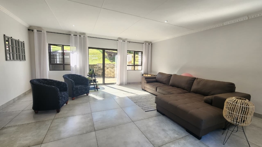 3 Bedroom Property for Sale in Umtentweni KwaZulu-Natal