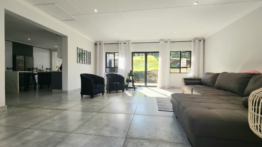 3 Bedroom Property for Sale in Umtentweni KwaZulu-Natal