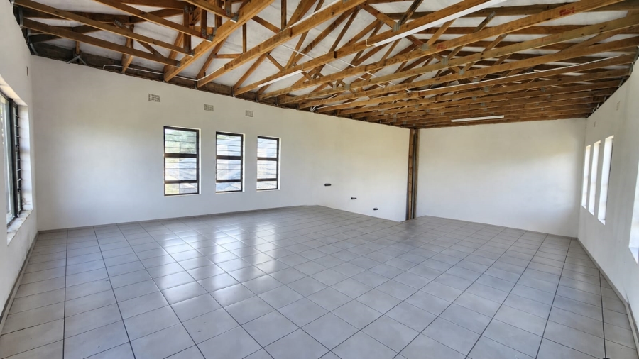 3 Bedroom Property for Sale in Umtentweni KwaZulu-Natal