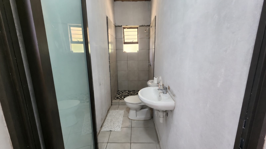 3 Bedroom Property for Sale in Umtentweni KwaZulu-Natal