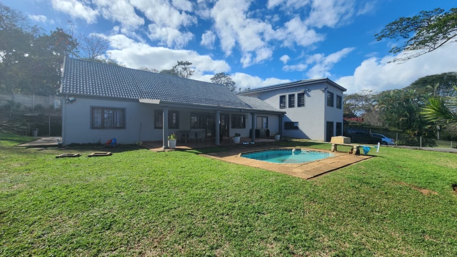 3 Bedroom Property for Sale in Umtentweni KwaZulu-Natal