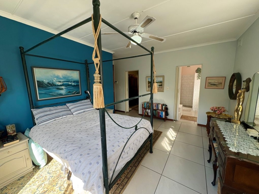 4 Bedroom Property for Sale in Southport KwaZulu-Natal