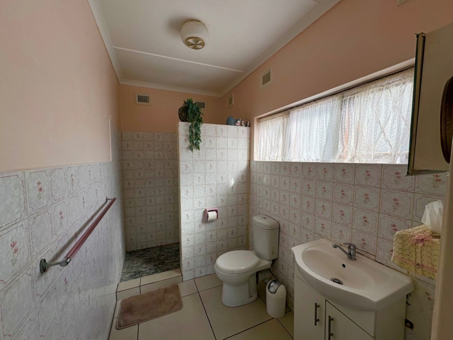4 Bedroom Property for Sale in Southport KwaZulu-Natal