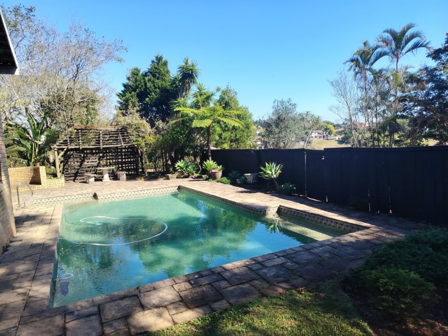 To Let 4 Bedroom Property for Rent in Gillitts KwaZulu-Natal
