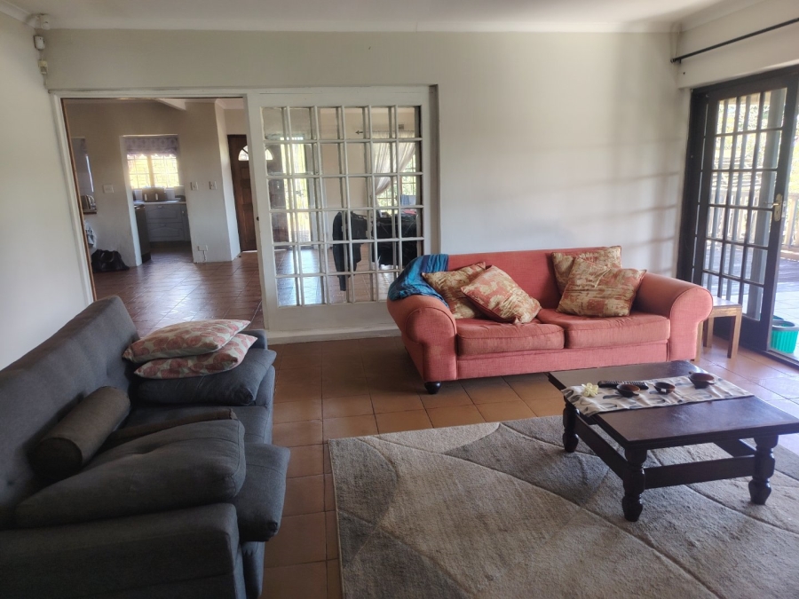 To Let 4 Bedroom Property for Rent in Gillitts KwaZulu-Natal