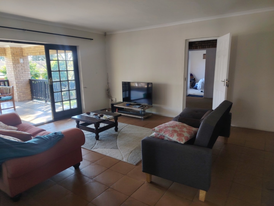To Let 4 Bedroom Property for Rent in Gillitts KwaZulu-Natal