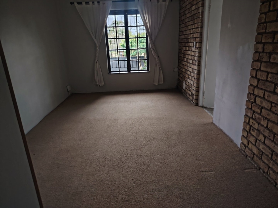 To Let 4 Bedroom Property for Rent in Gillitts KwaZulu-Natal