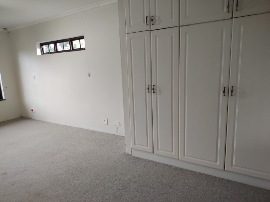 To Let 4 Bedroom Property for Rent in Gillitts KwaZulu-Natal