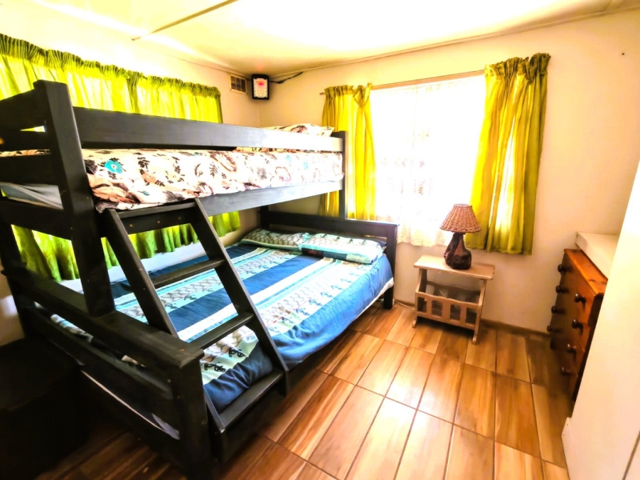 2 Bedroom Property for Sale in Hibberdene KwaZulu-Natal