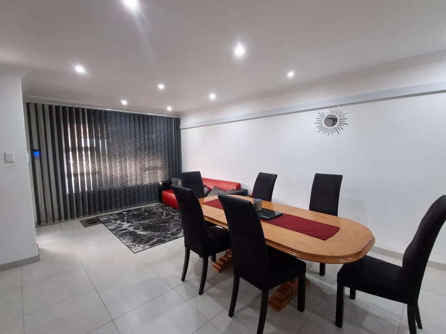 3 Bedroom Property for Sale in Escombe KwaZulu-Natal
