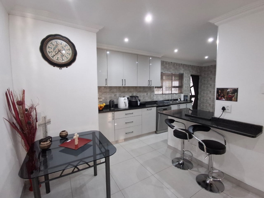 3 Bedroom Property for Sale in Escombe KwaZulu-Natal