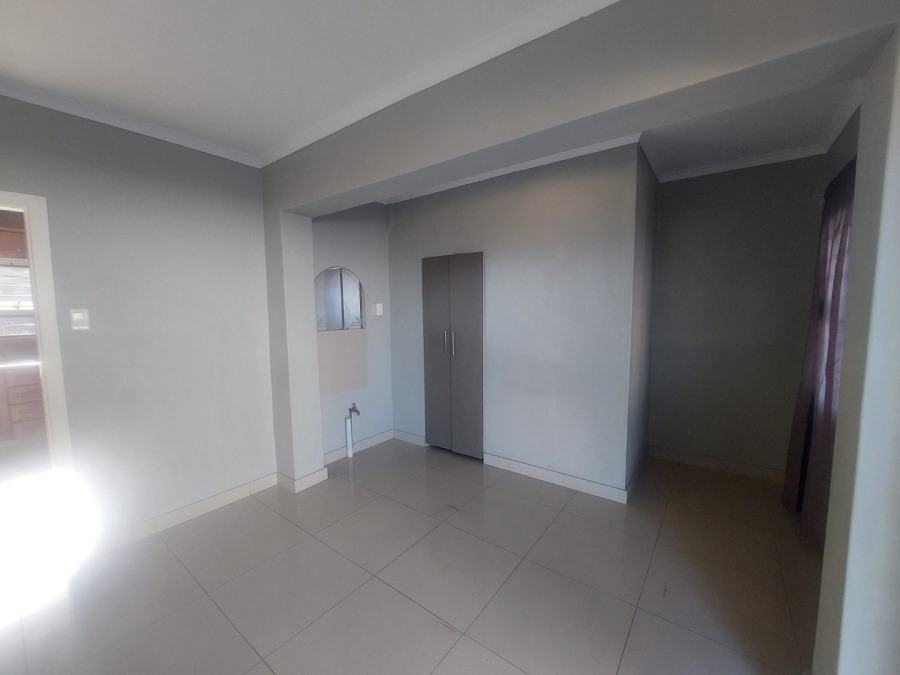 To Let 2 Bedroom Property for Rent in Bluff KwaZulu-Natal