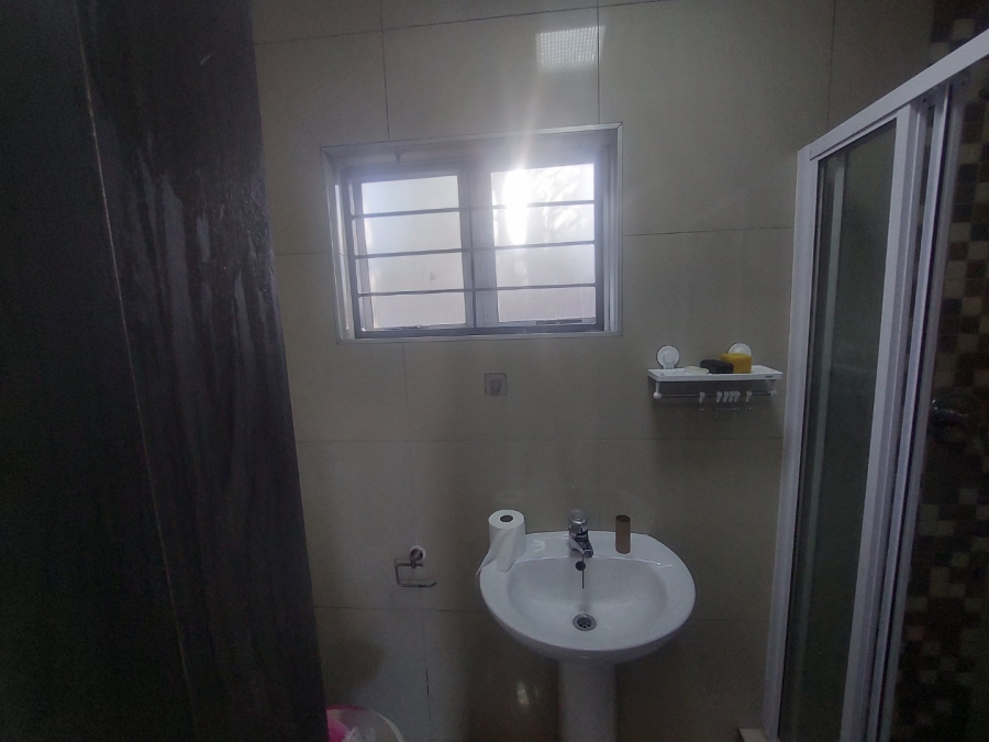 To Let 2 Bedroom Property for Rent in Bluff KwaZulu-Natal