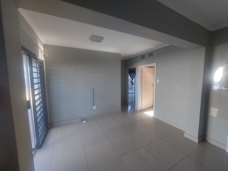 To Let 2 Bedroom Property for Rent in Bluff KwaZulu-Natal