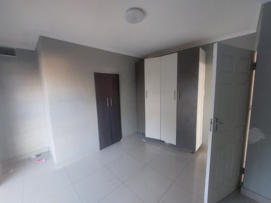 To Let 2 Bedroom Property for Rent in Bluff KwaZulu-Natal