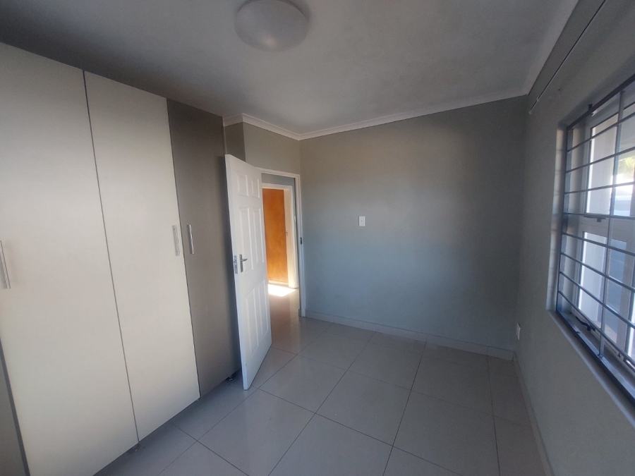 To Let 2 Bedroom Property for Rent in Bluff KwaZulu-Natal