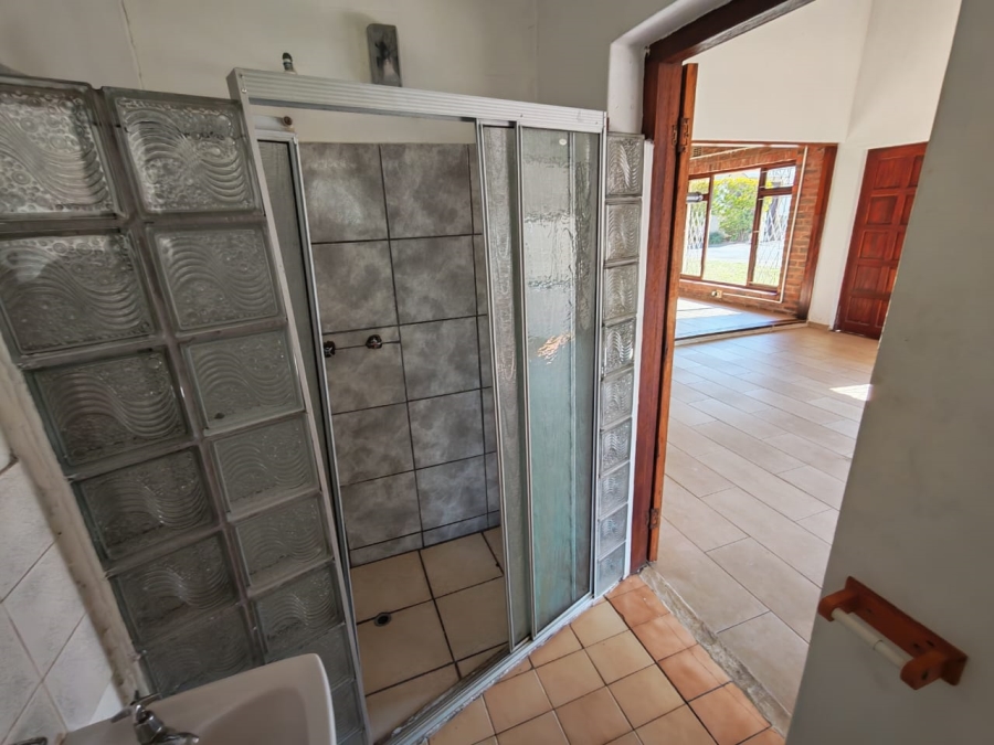 2 Bedroom Property for Sale in Hibberdene KwaZulu-Natal