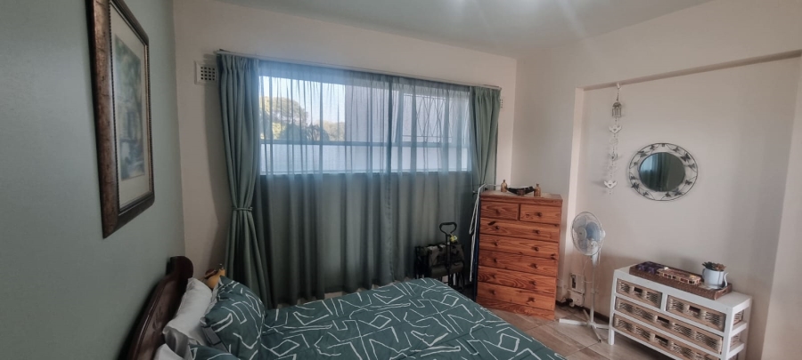 2 Bedroom Property for Sale in Margate KwaZulu-Natal