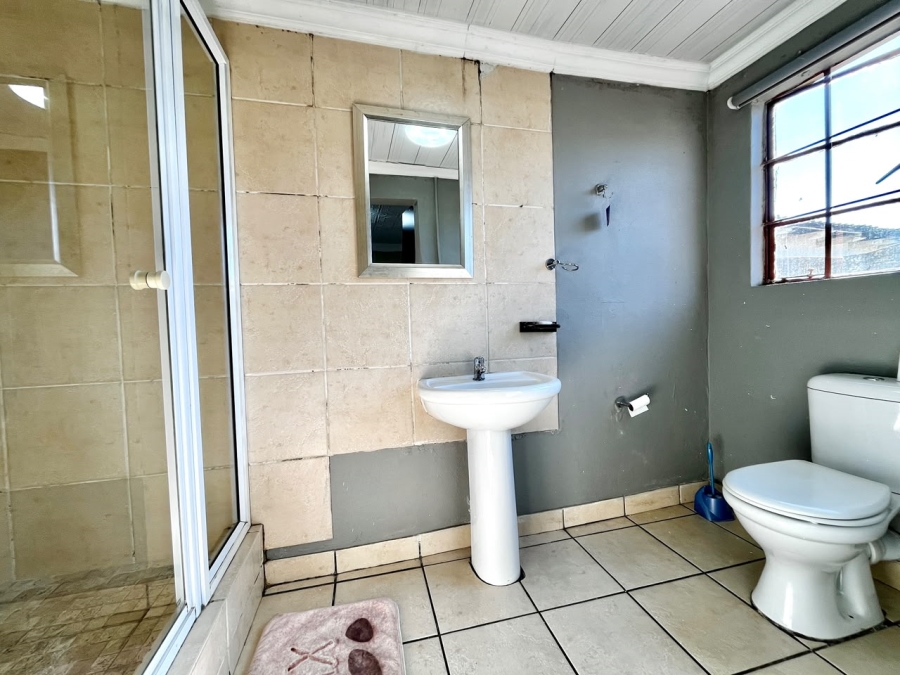 Commercial Property for Sale in Pioneer Park KwaZulu-Natal
