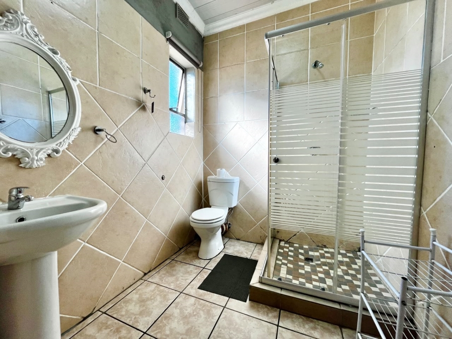 Commercial Property for Sale in Pioneer Park KwaZulu-Natal