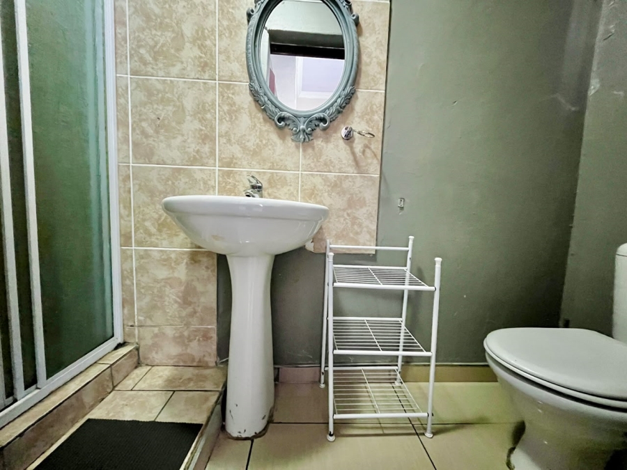 Commercial Property for Sale in Pioneer Park KwaZulu-Natal