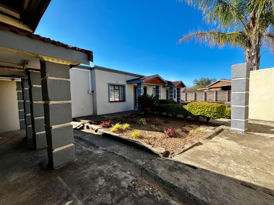 Commercial Property for Sale in Pioneer Park KwaZulu-Natal