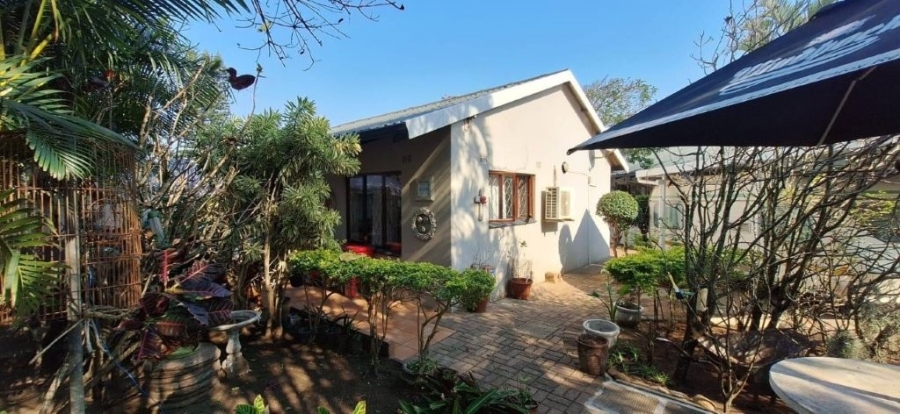 2 Bedroom Property for Sale in Oslo Beach KwaZulu-Natal