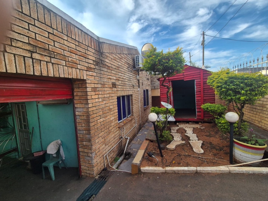 2 Bedroom Property for Sale in Austerville KwaZulu-Natal