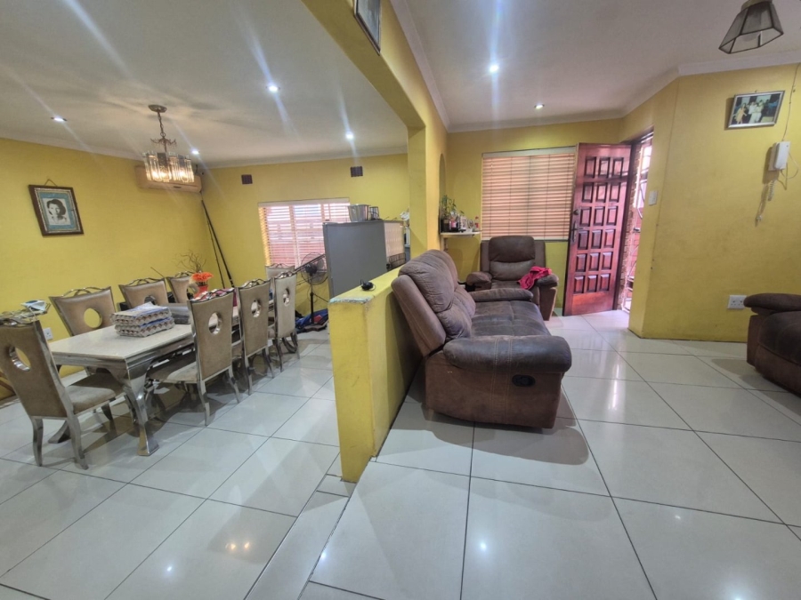 2 Bedroom Property for Sale in Austerville KwaZulu-Natal