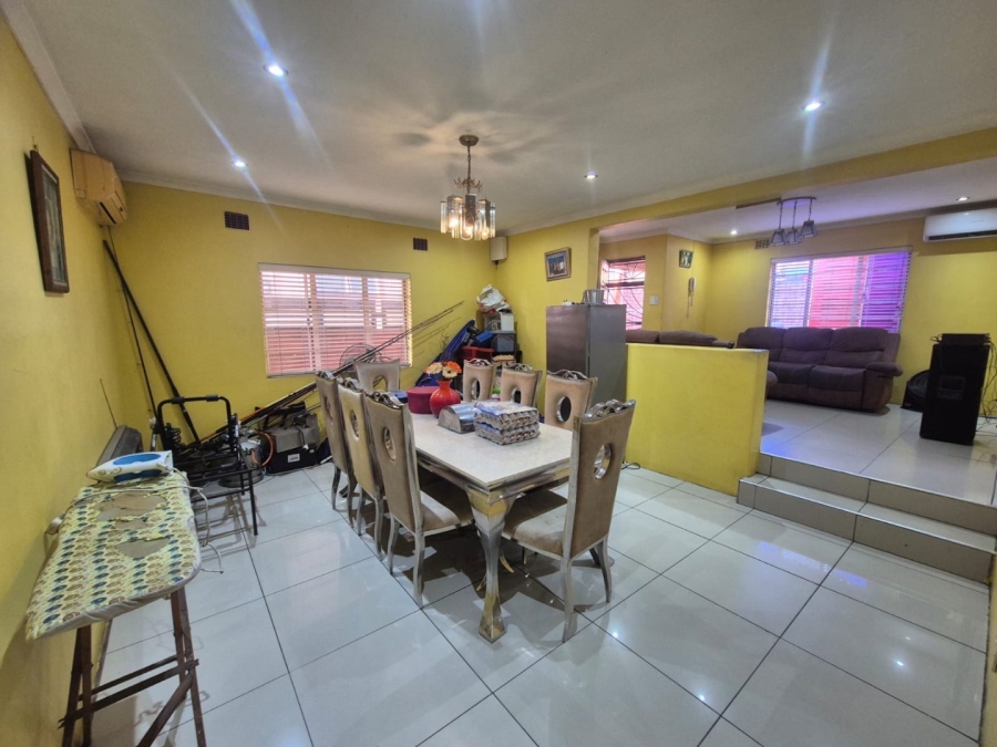 2 Bedroom Property for Sale in Austerville KwaZulu-Natal