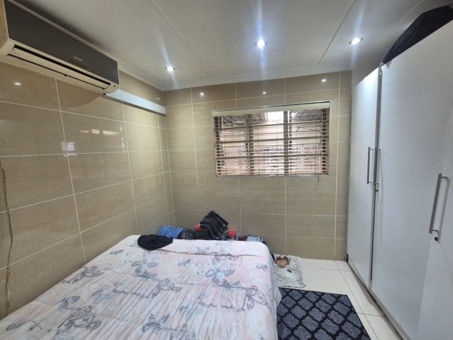 2 Bedroom Property for Sale in Austerville KwaZulu-Natal